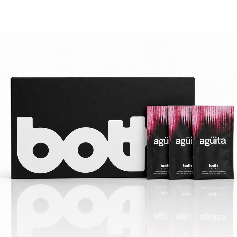 Caja negra de agüita de BOTH SELVES con tres sobres rosas: el antiresaca en sobre con electrolitos y vitaminas
